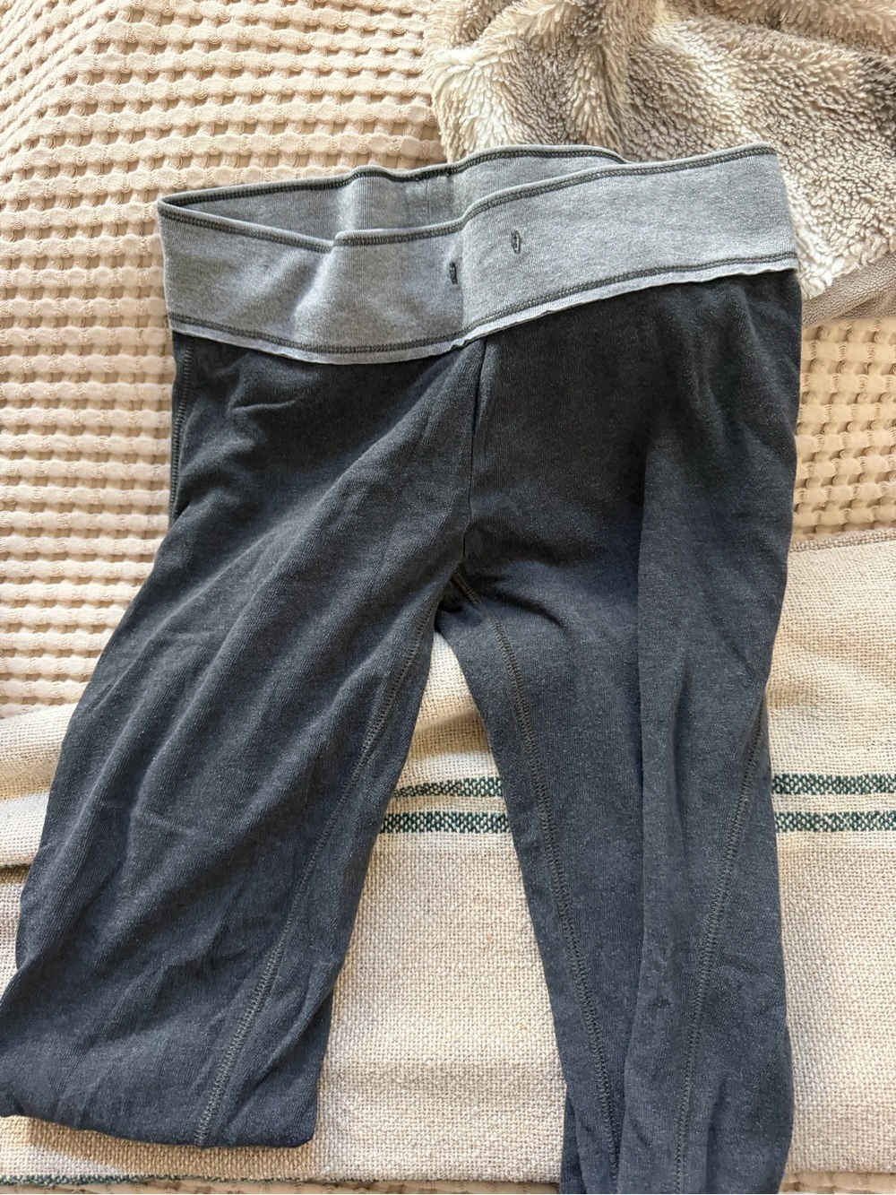 aerie Gray jogger sweatpants